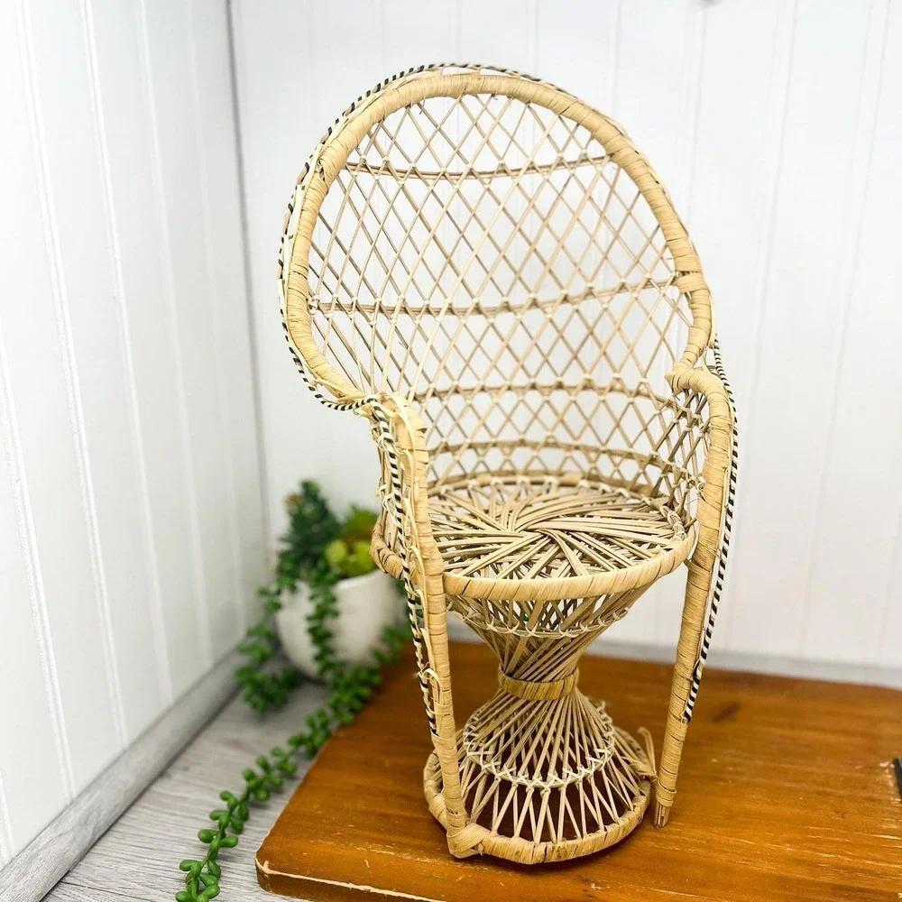 N/A unique wicker